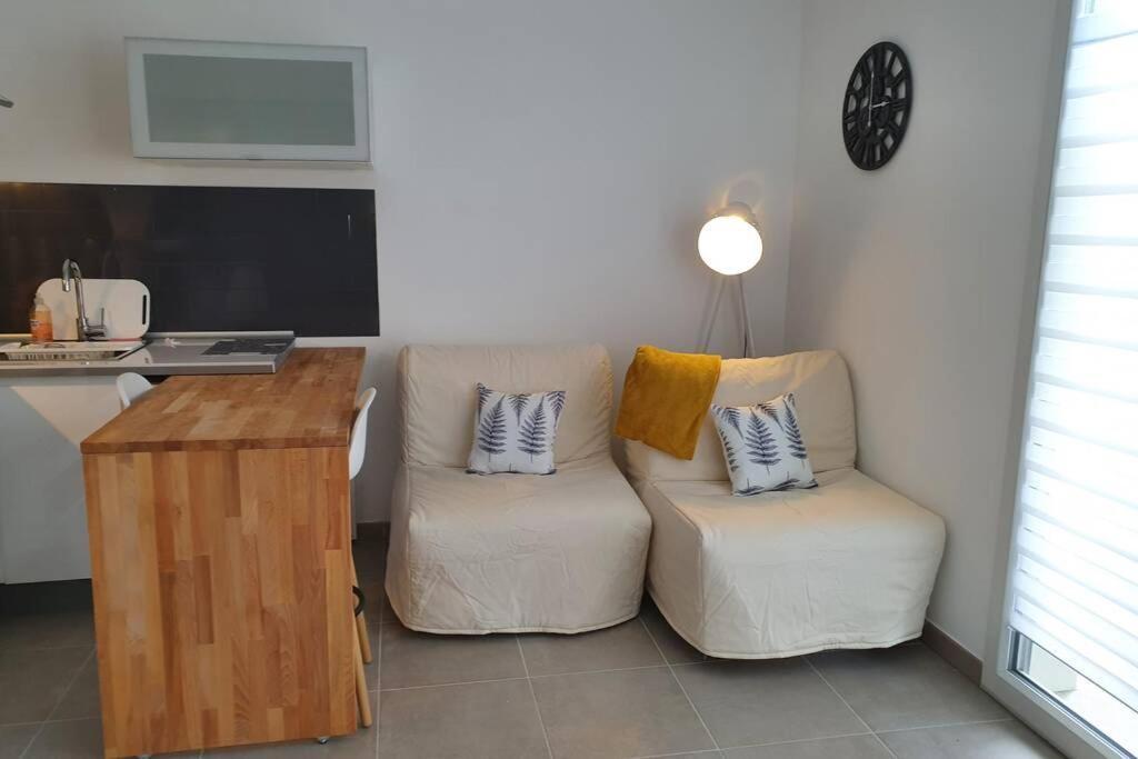 Riviera Sun Standing Studio Villeneuve-Loubet Exterior photo